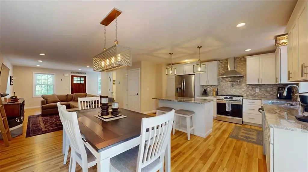 124 Johnson Road Foster RI 02825