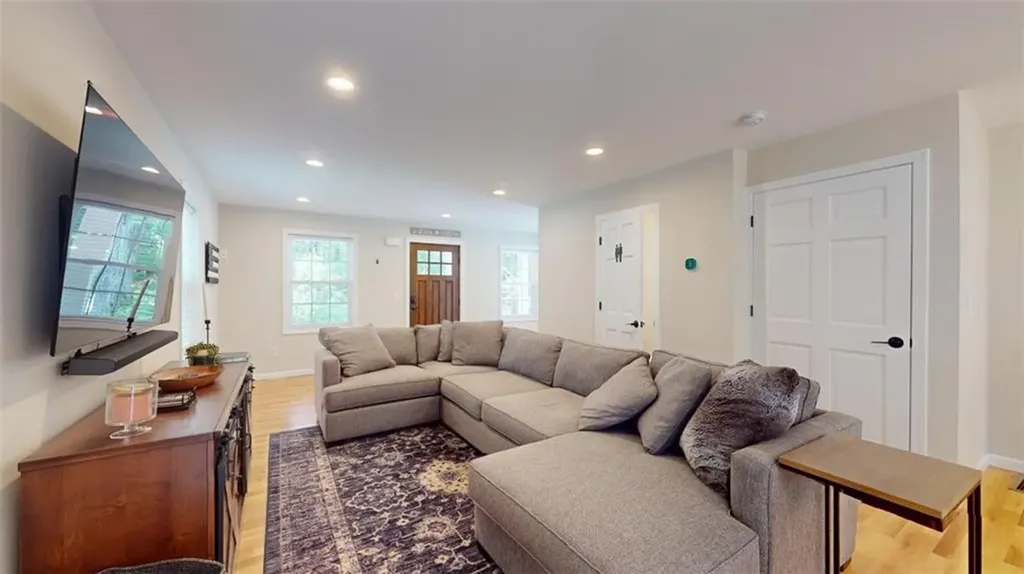 124 Johnson Road Foster RI 02825