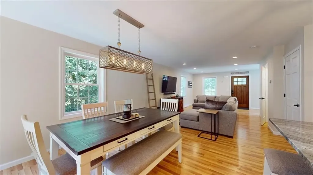 124 Johnson Road Foster RI 02825