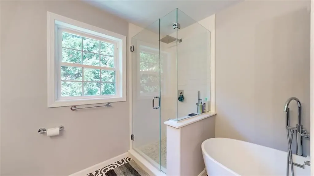 124 Johnson Road Foster RI 02825