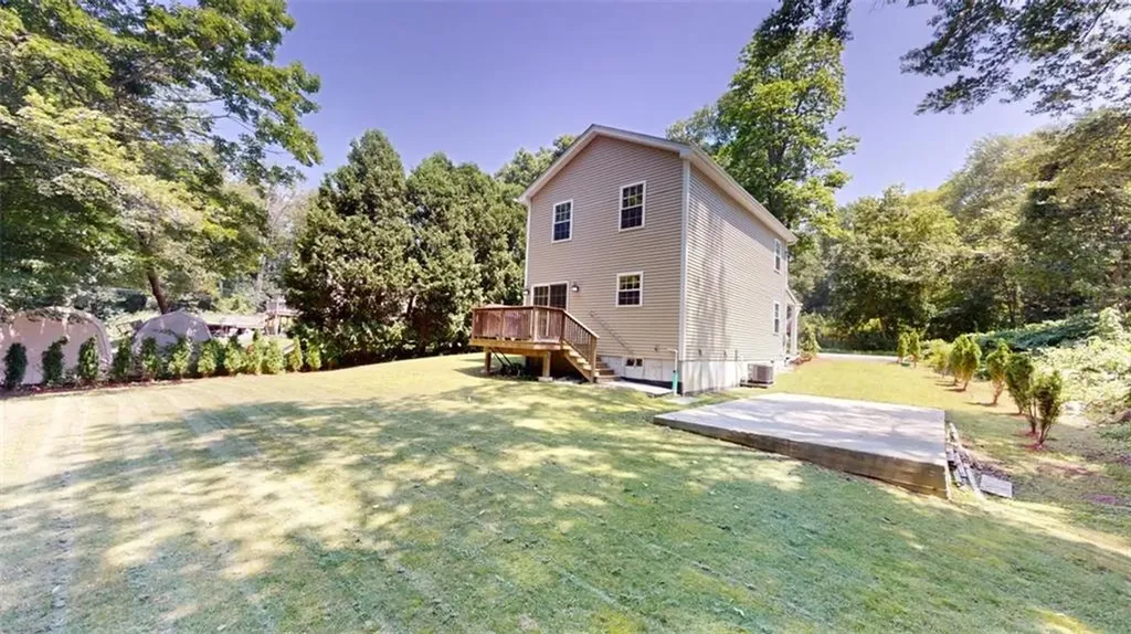 124 Johnson Road Foster RI 02825
