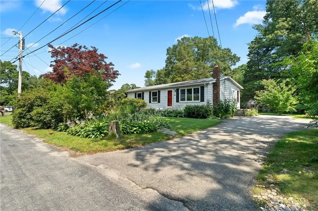 48 Cedar Grove Drive Exeter RI 02822