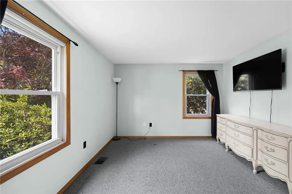 48 Cedar Grove Drive Exeter RI 02822