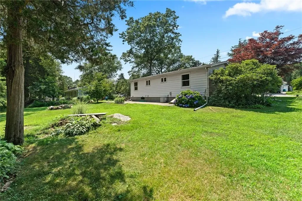 48 Cedar Grove Drive Exeter RI 02822