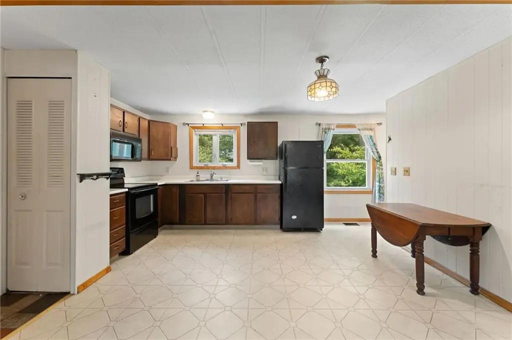 48 Cedar Grove Drive Exeter RI 02822