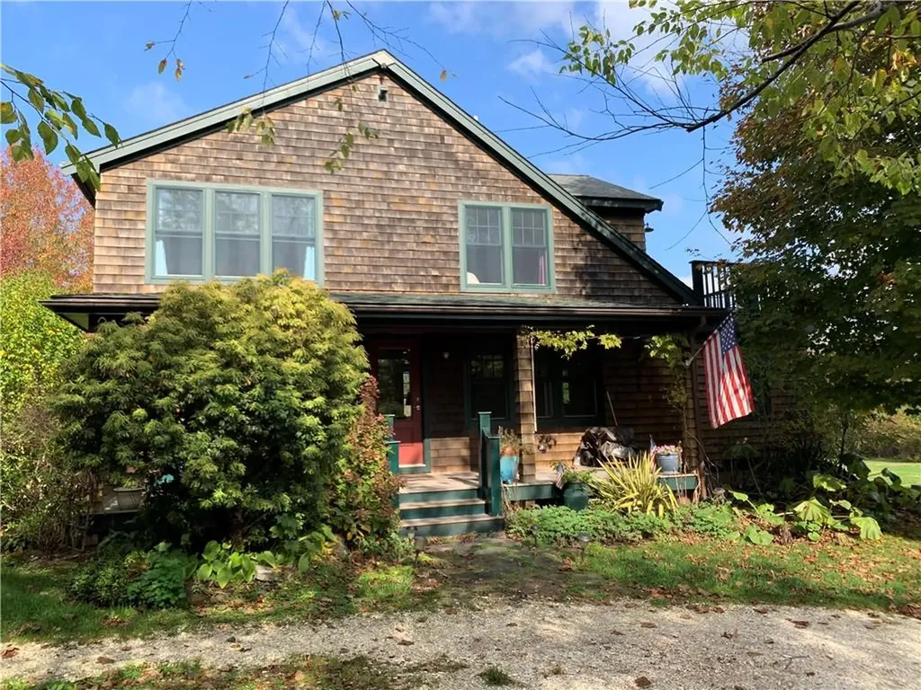 194 East Main Road Road Little Compton RI 02837
