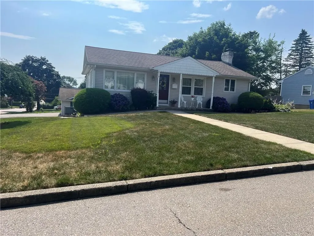 26 Kent Street Cumberland RI 02864