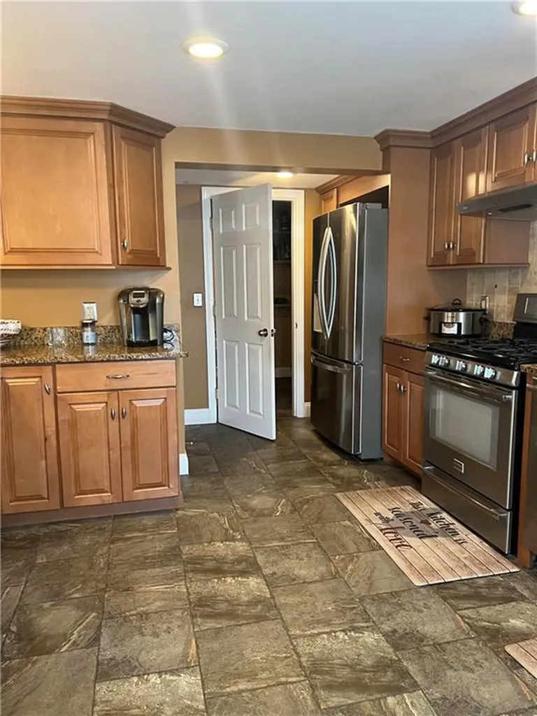 26 Kent Street Cumberland RI 02864
