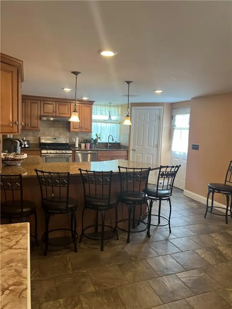 26 Kent Street Cumberland RI 02864