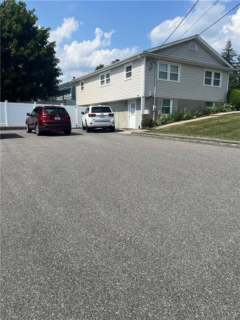 26 Kent Street Cumberland RI 02864
