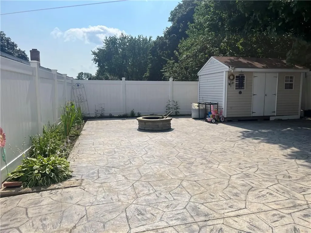 26 Kent Street Cumberland RI 02864