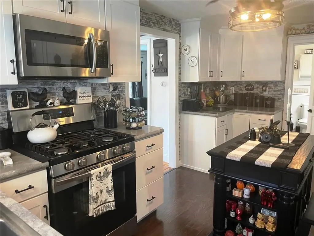 27 Napoleon Street Woonsocket RI 02895