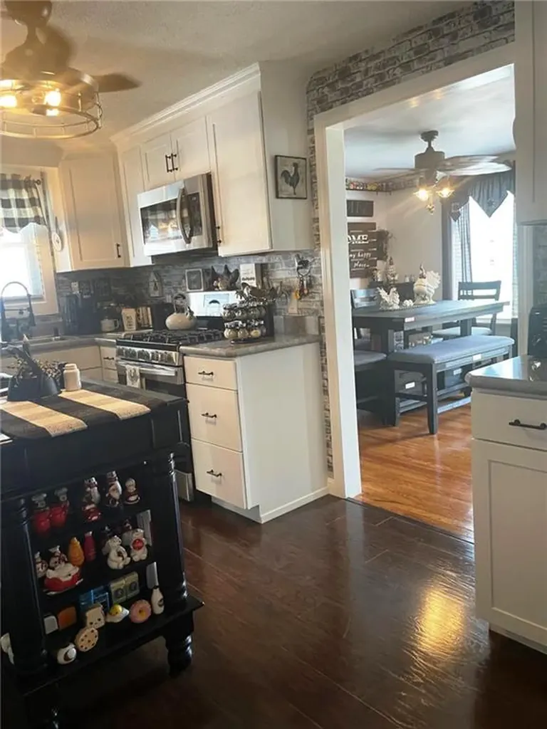 27 Napoleon Street Woonsocket RI 02895