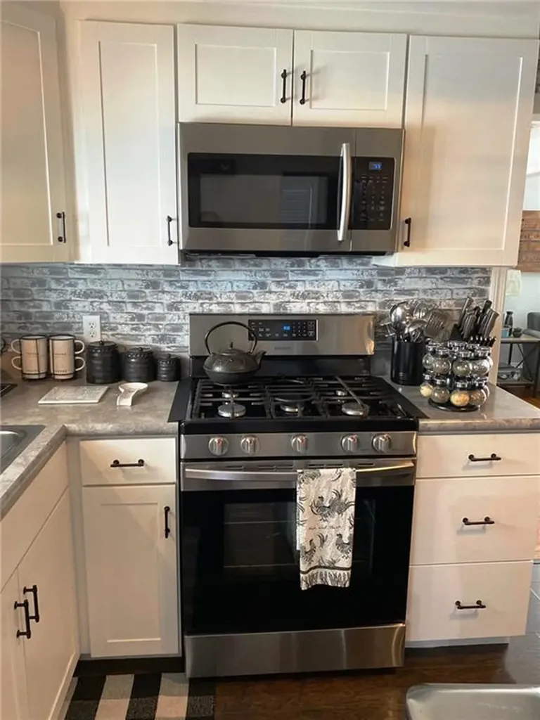 27 Napoleon Street Woonsocket RI 02895