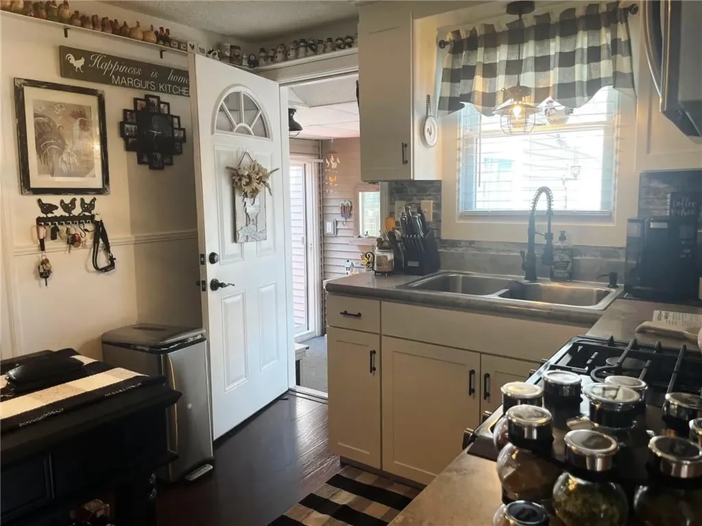 27 Napoleon Street Woonsocket RI 02895