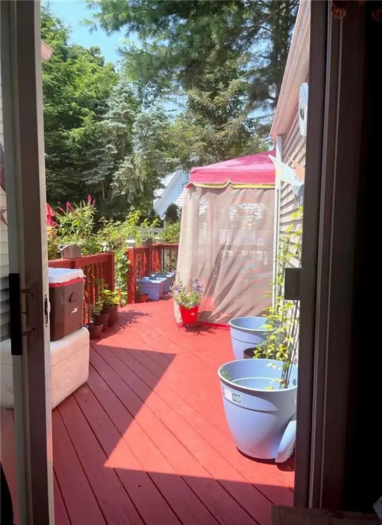 27 Napoleon Street Woonsocket RI 02895