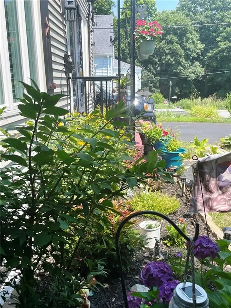 27 Napoleon Street Woonsocket RI 02895