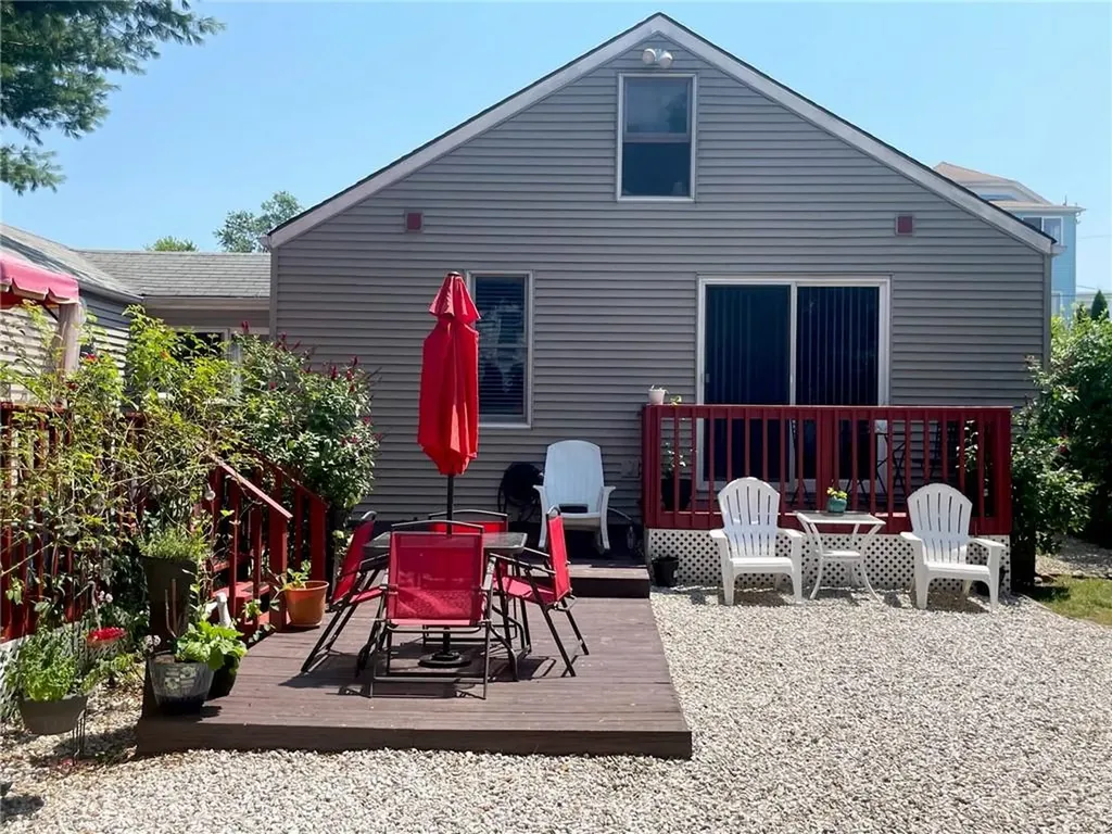 27 Napoleon Street Woonsocket RI 02895