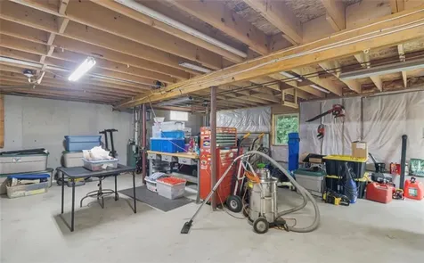 64 Waterman Avenue North Providence RI 02911