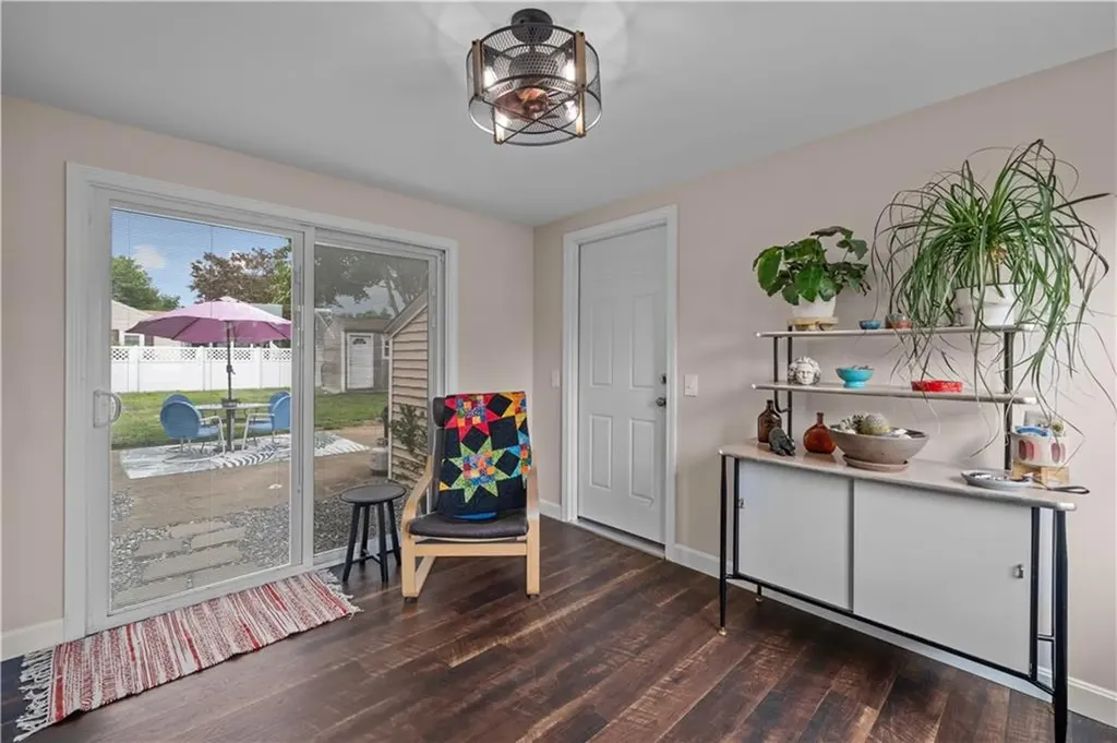 76 Sweetfern Road Warwick RI 02888