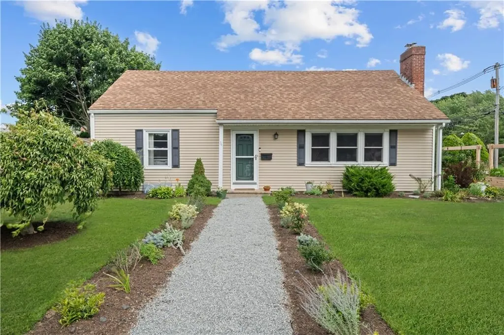 76 Sweetfern Road Warwick RI 02888