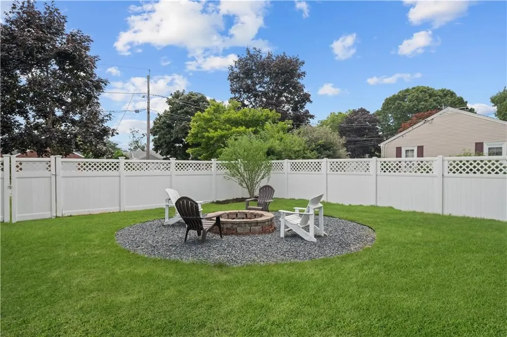 76 Sweetfern Road Warwick RI 02888