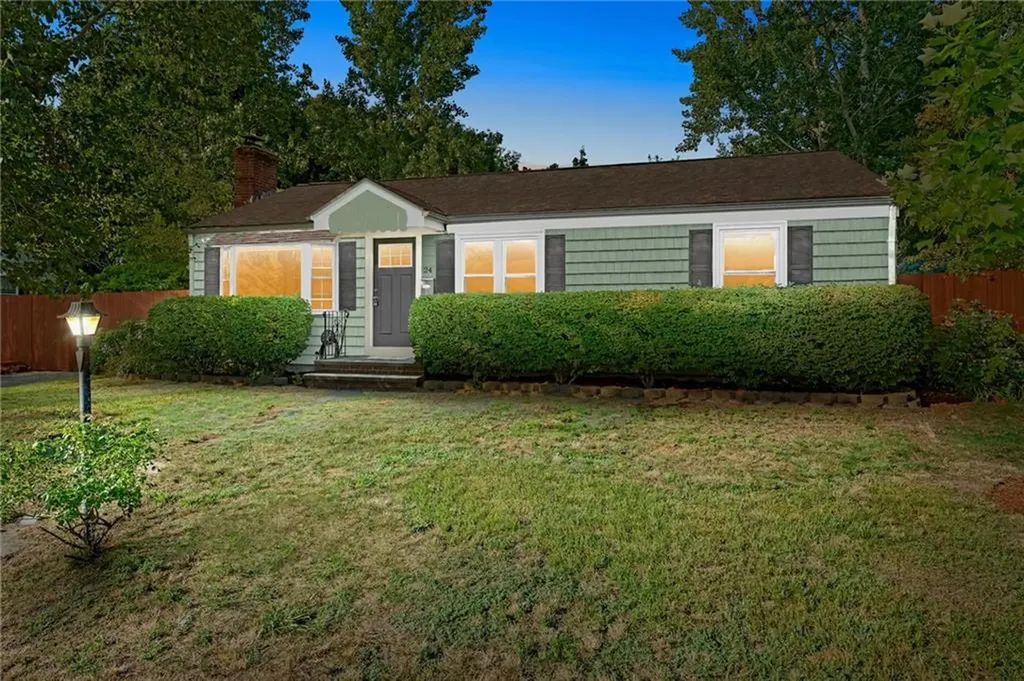 24 Churubusco Drive Warwick RI 02889