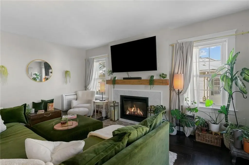 333 Norwood Avenue Warwick RI 02888