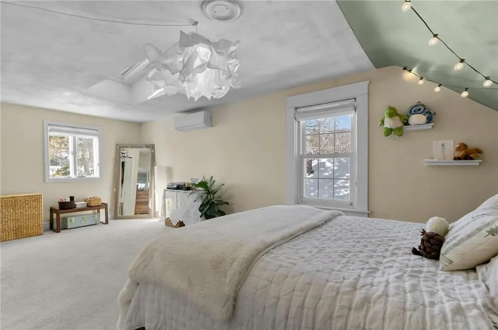 333 Norwood Avenue Warwick RI 02888