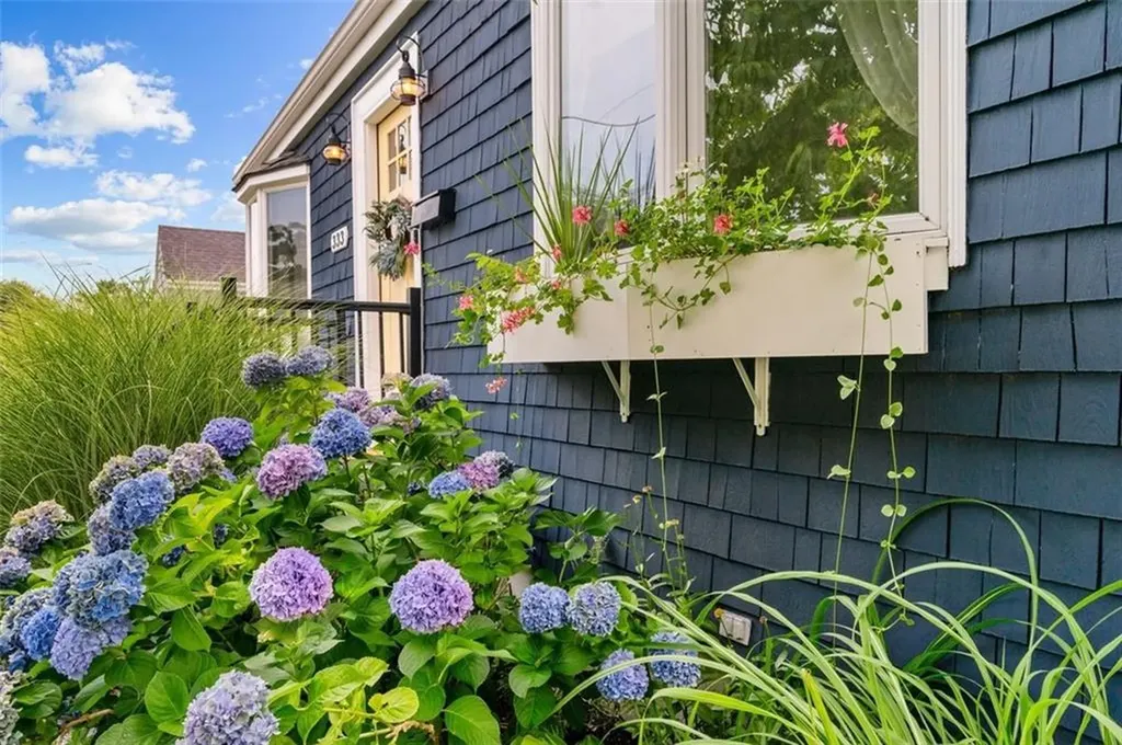 333 Norwood Avenue Warwick RI 02888