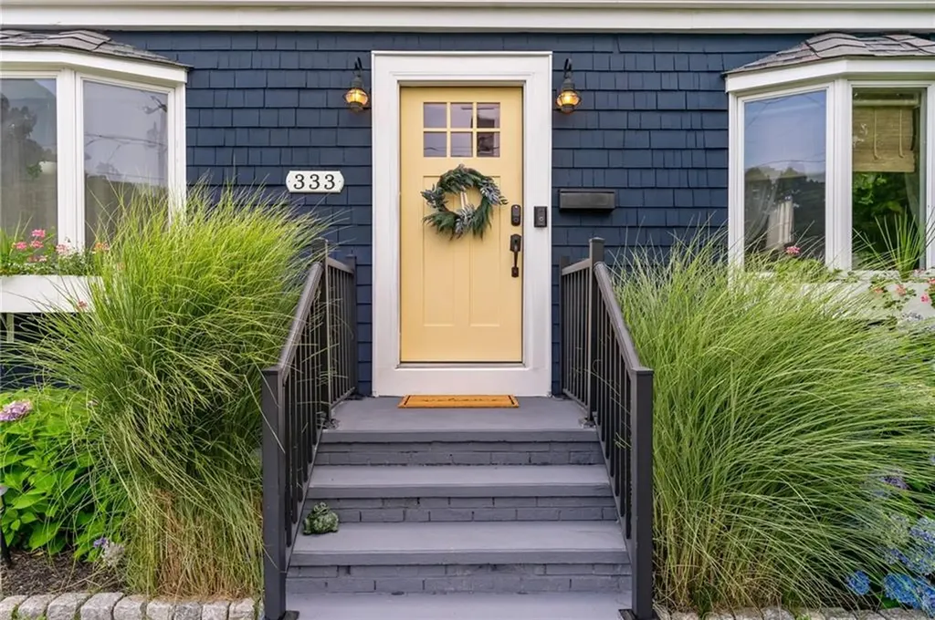 333 Norwood Avenue Warwick RI 02888