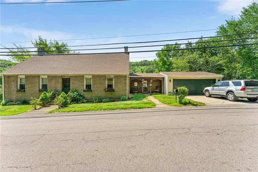472 Central Avenue Johnston RI 02919