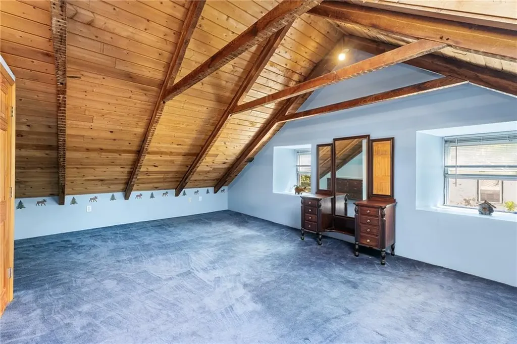 472 Central Avenue Johnston RI 02919