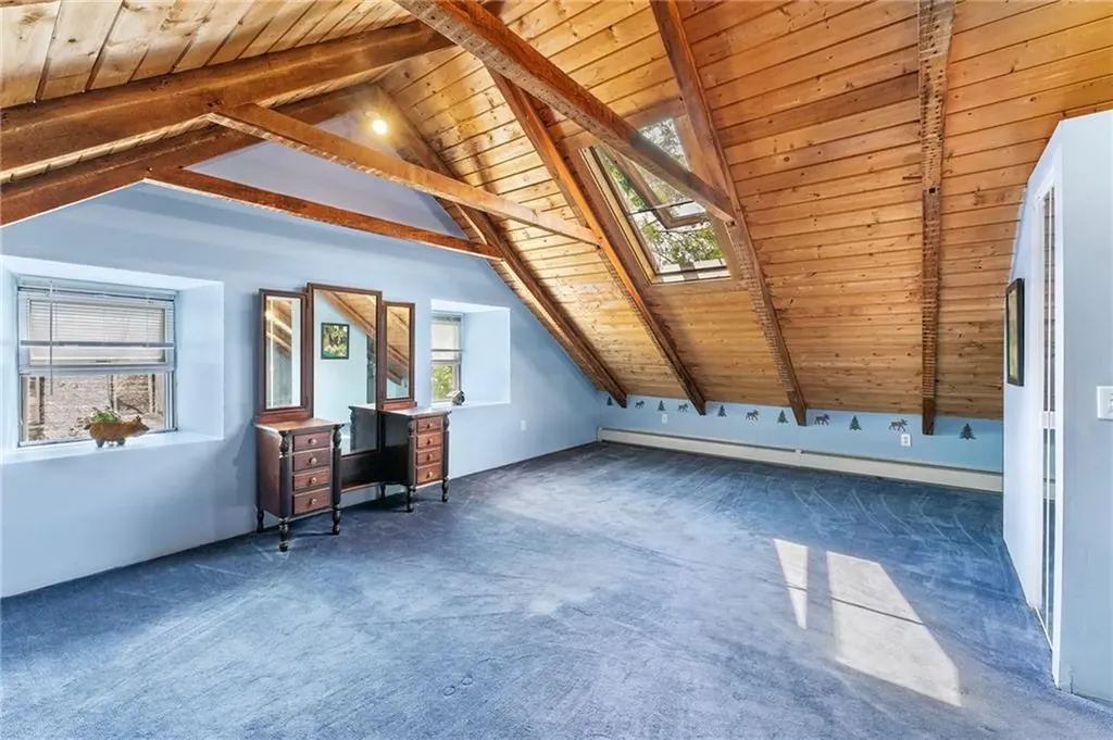 472 Central Avenue Johnston RI 02919