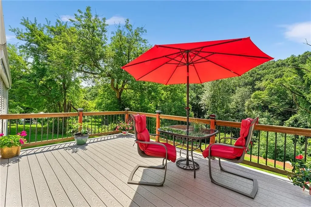 472 Central Avenue Johnston RI 02919