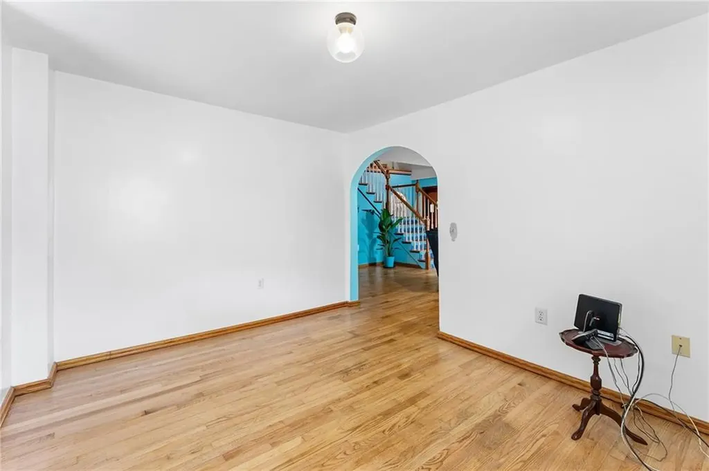 472 Central Avenue Johnston RI 02919