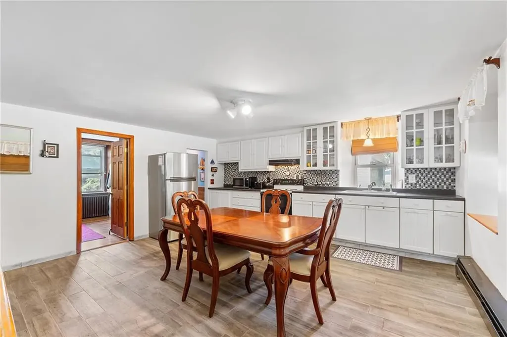 472 Central Avenue Johnston RI 02919