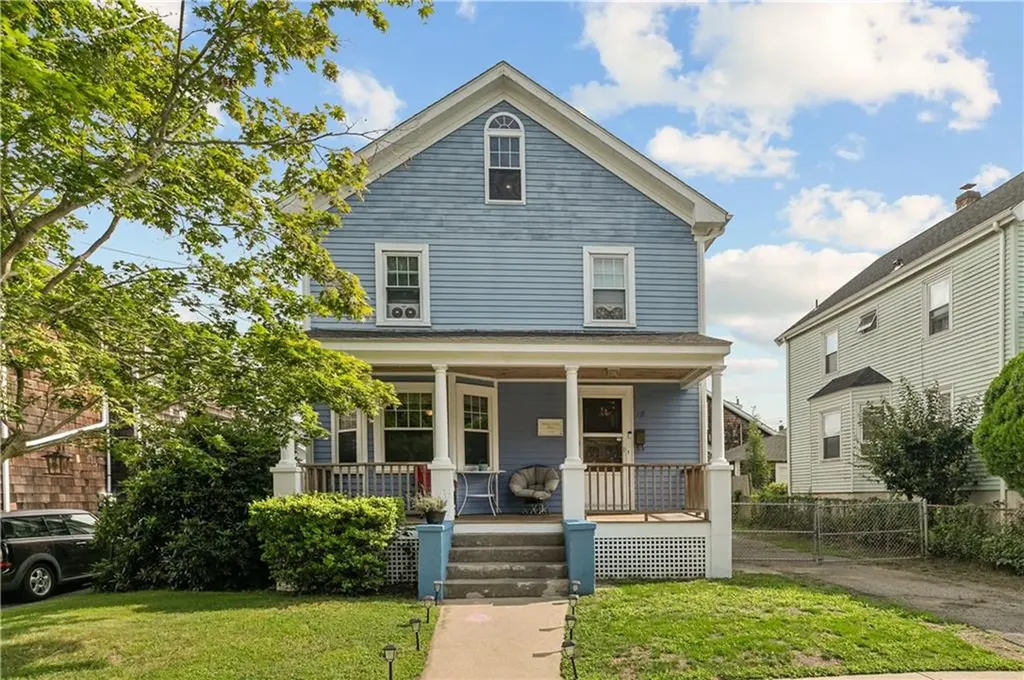 18 Bedlow Avenue Newport RI 02840