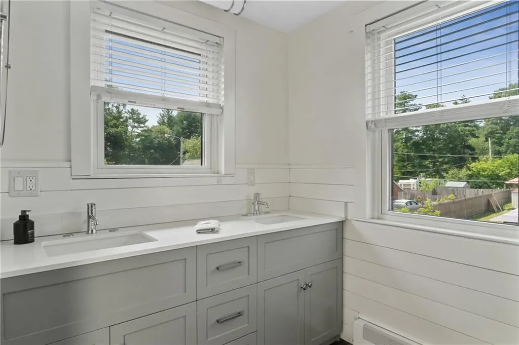 60 Twin Lakes Avenue Coventry RI 02816