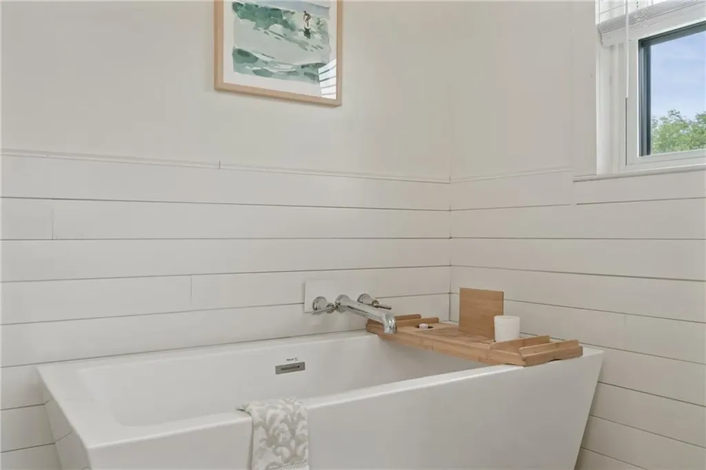 60 Twin Lakes Avenue Coventry RI 02816