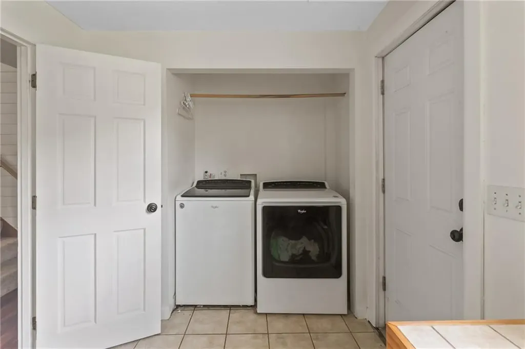 60 Twin Lakes Avenue Coventry RI 02816