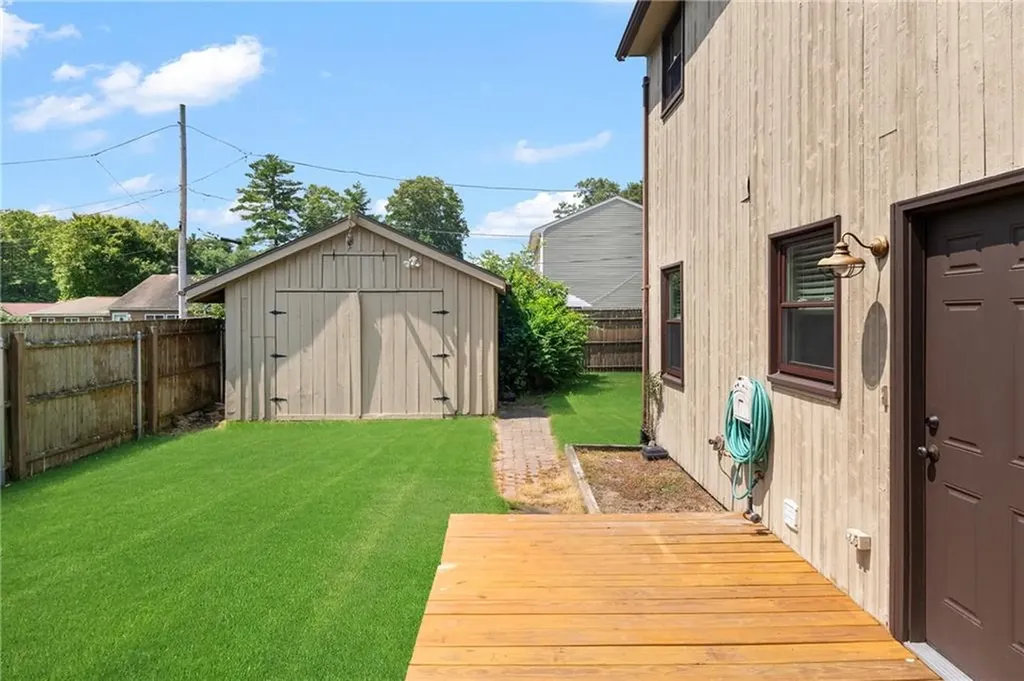 60 Twin Lakes Avenue Coventry RI 02816