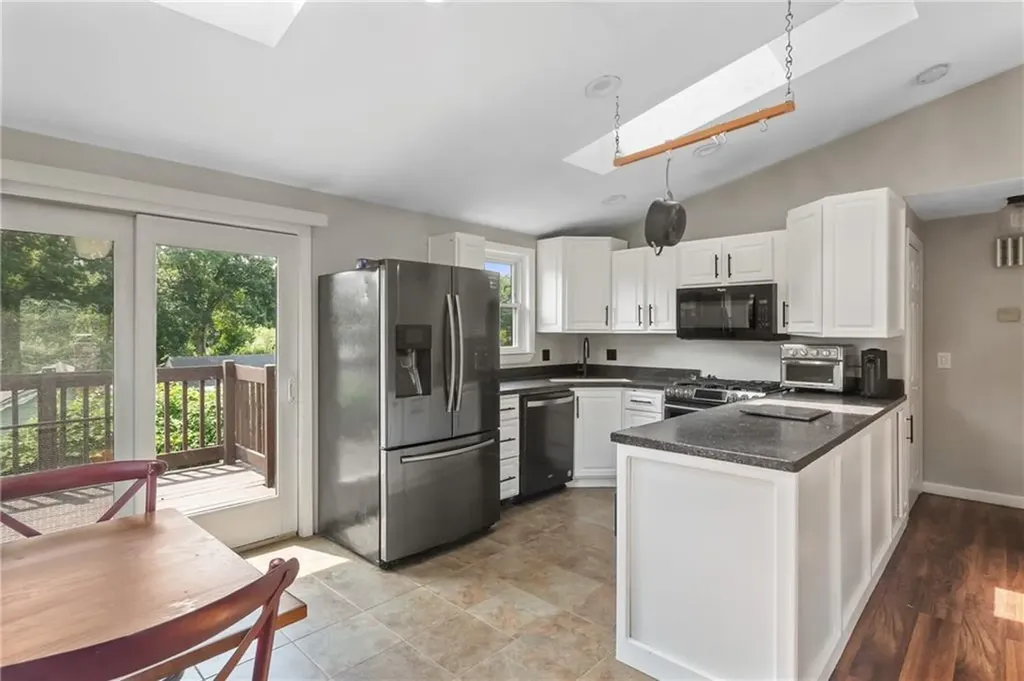 60 Twin Lakes Avenue Coventry RI 02816