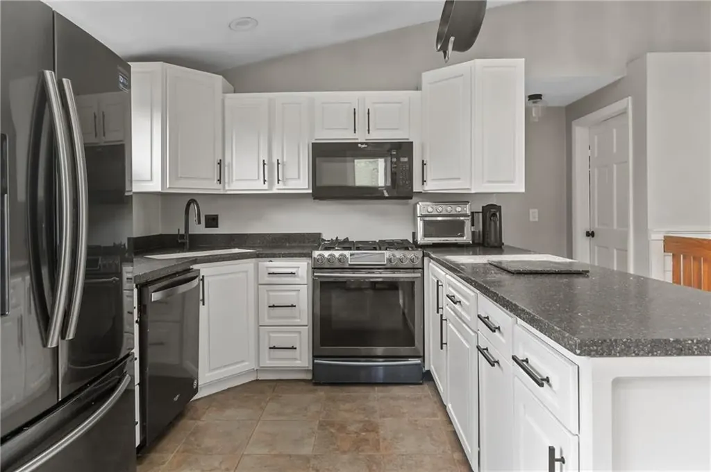 60 Twin Lakes Avenue Coventry RI 02816