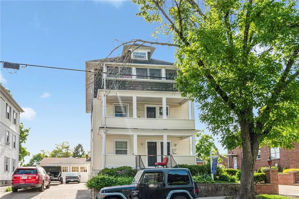 494 Academy Avenue Providence RI 02908
