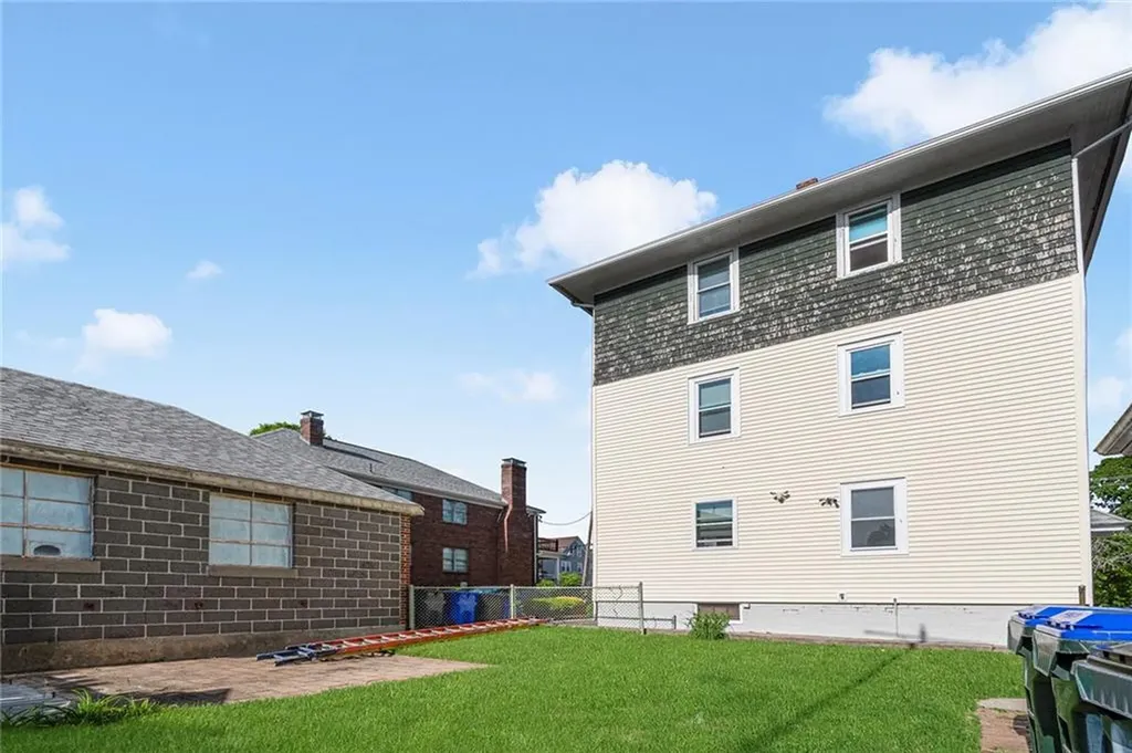 494 Academy Avenue Providence RI 02908