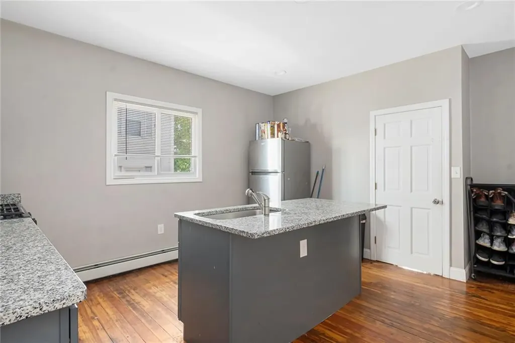 494 Academy Avenue Providence RI 02908