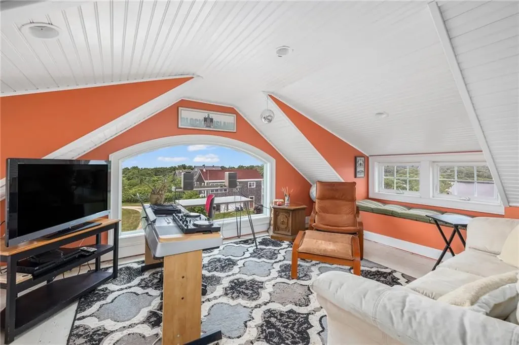 1661 Sands Pond Road Block Island RI 02807