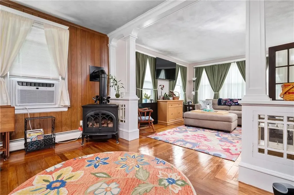 60 Newport Street Woonsocket RI 02895