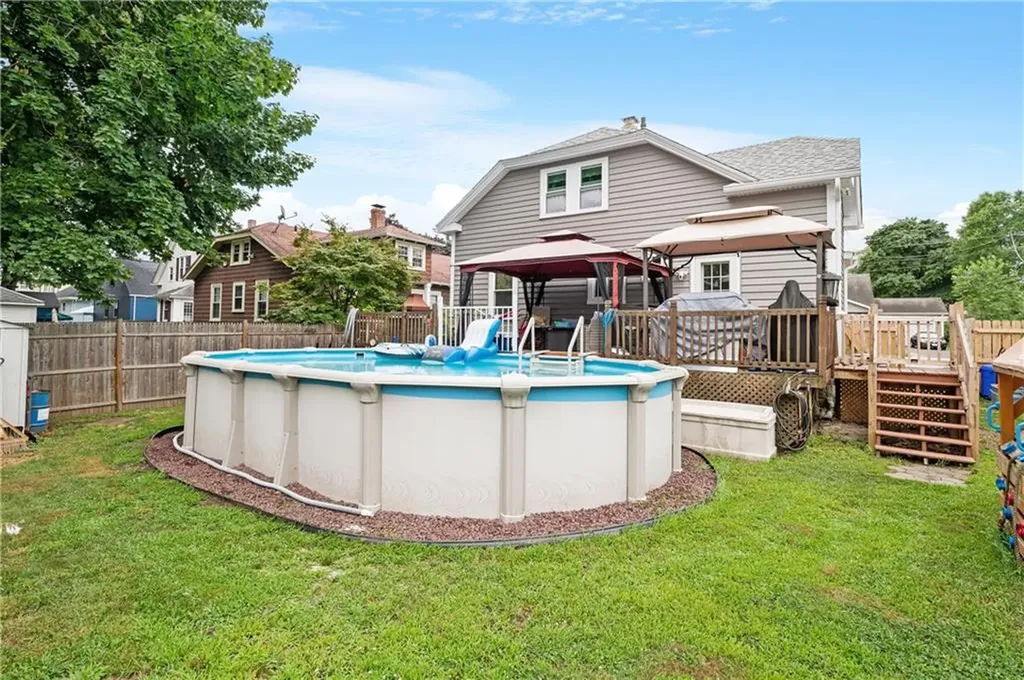 60 Newport Street Woonsocket RI 02895
